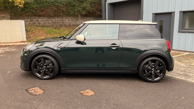 MINI Hatchback 2.0 Cooper S Resolute Edition 3dr Auto Petrol Hatchback